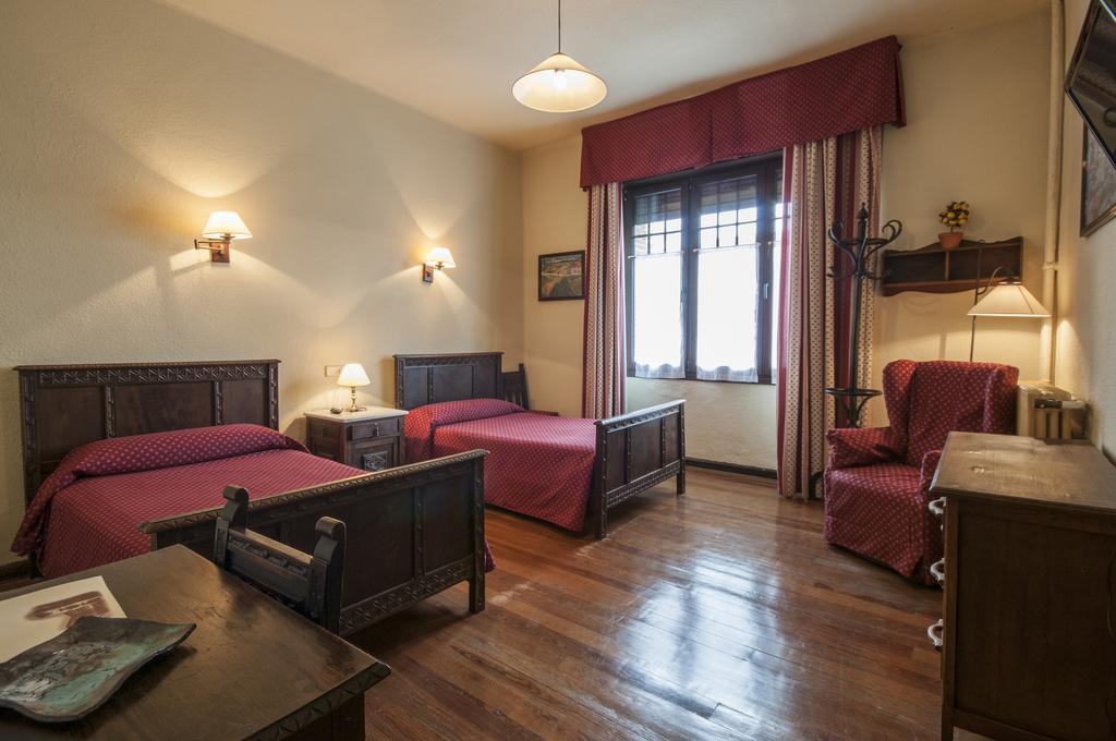 Hostal Ayestaran II Lekunberri Esterno foto