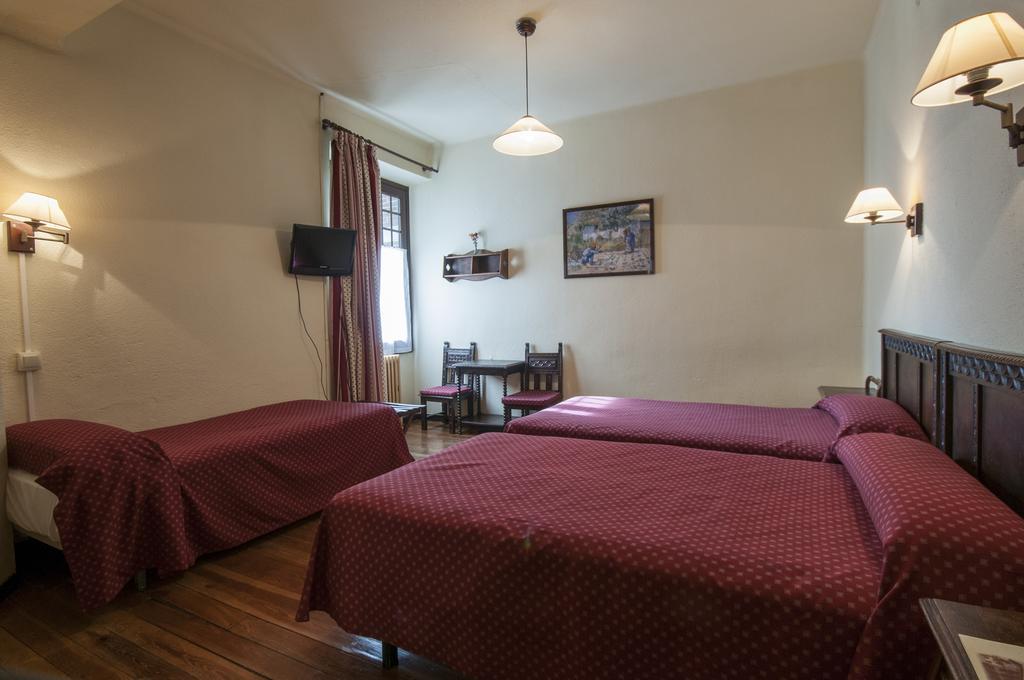 Hostal Ayestaran II Lekunberri Esterno foto