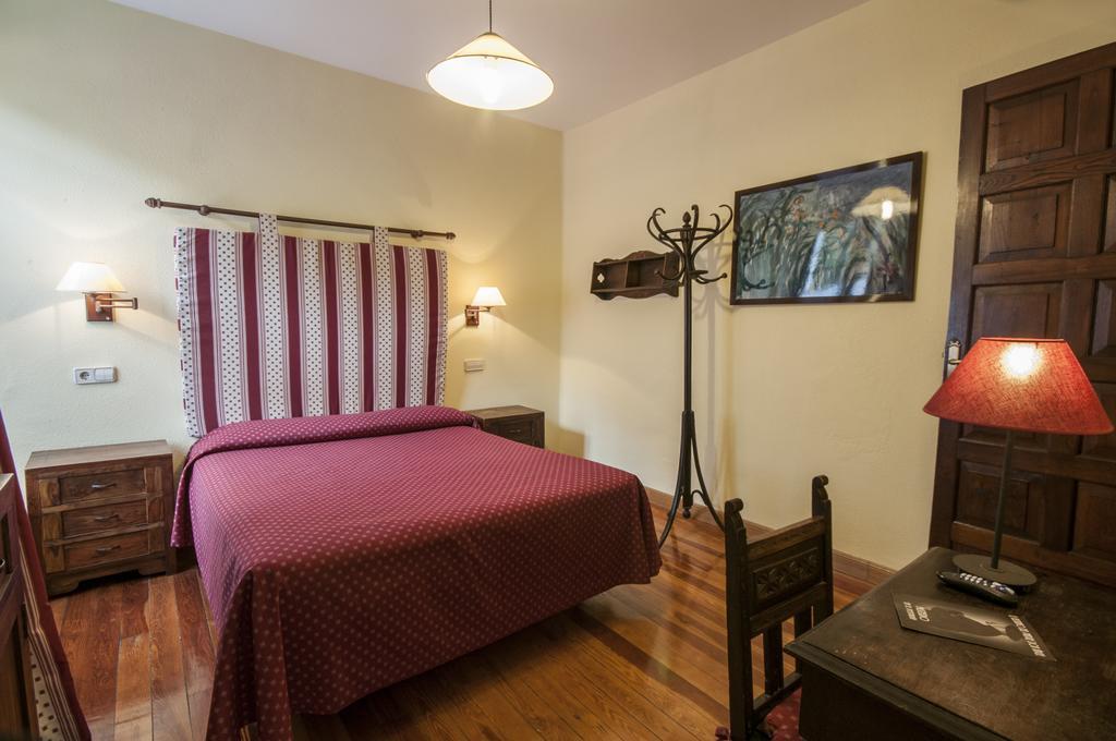 Hostal Ayestaran II Lekunberri Esterno foto