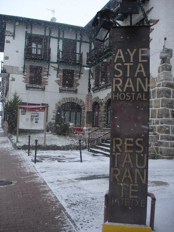 Hostal Ayestaran II Lekunberri Esterno foto
